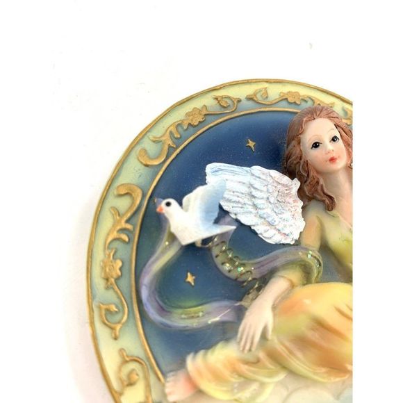 Angel + Dove Miniature Relief Plate 4" Decor 1264 Hand Painted Vintage w/ easle - Picture 4 of 8